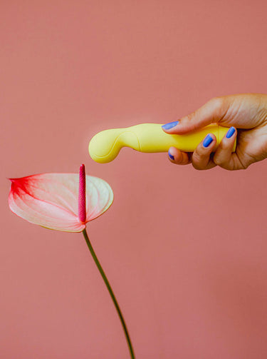 The Tennis Pro G-spot vibrator by Smile Makers